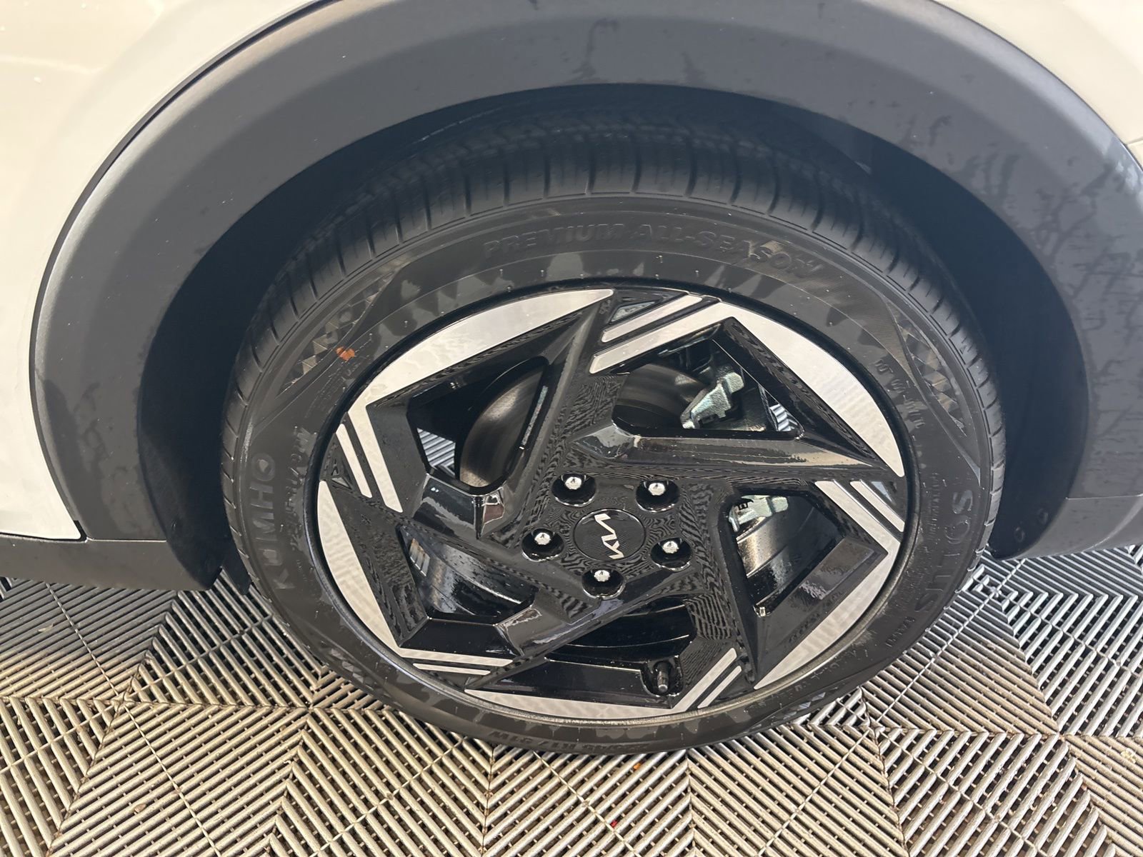 New 2025 Kia K4 EX image 7