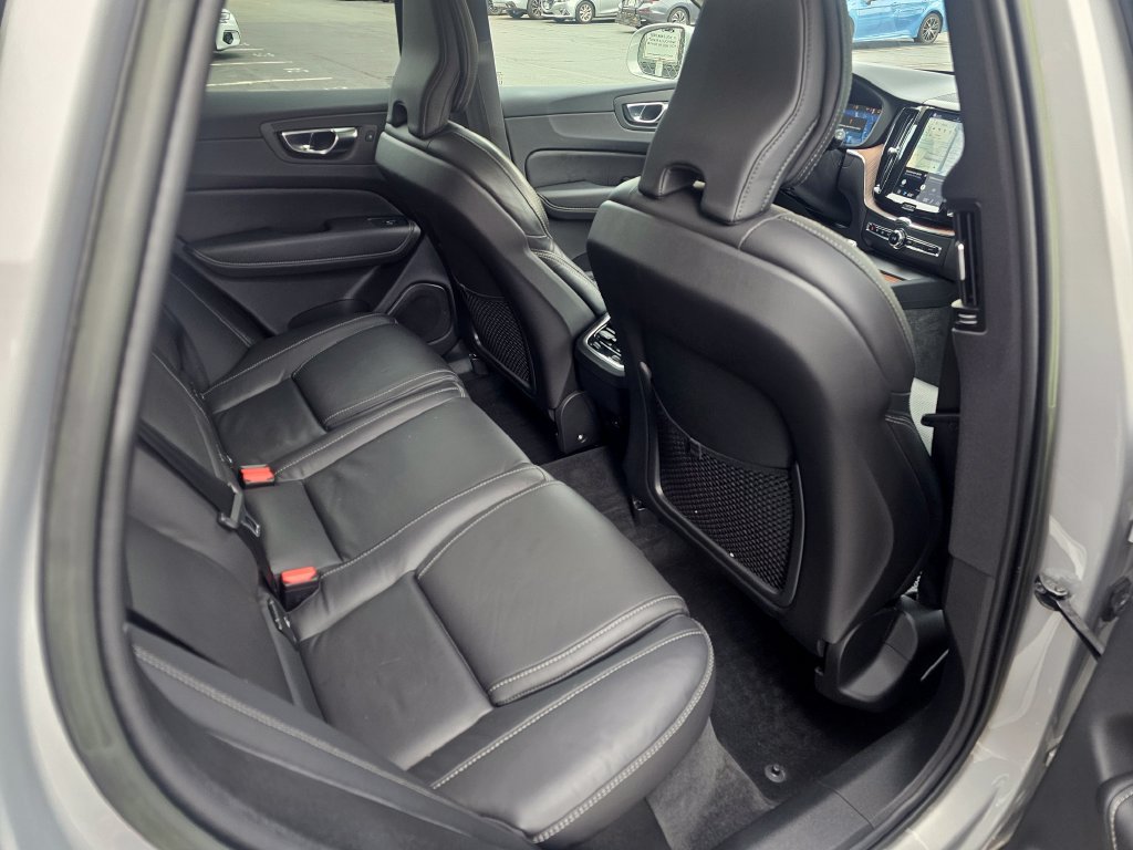 Certified 2023 Volvo XC60 B6 Ultimate AWD/4WD image 28