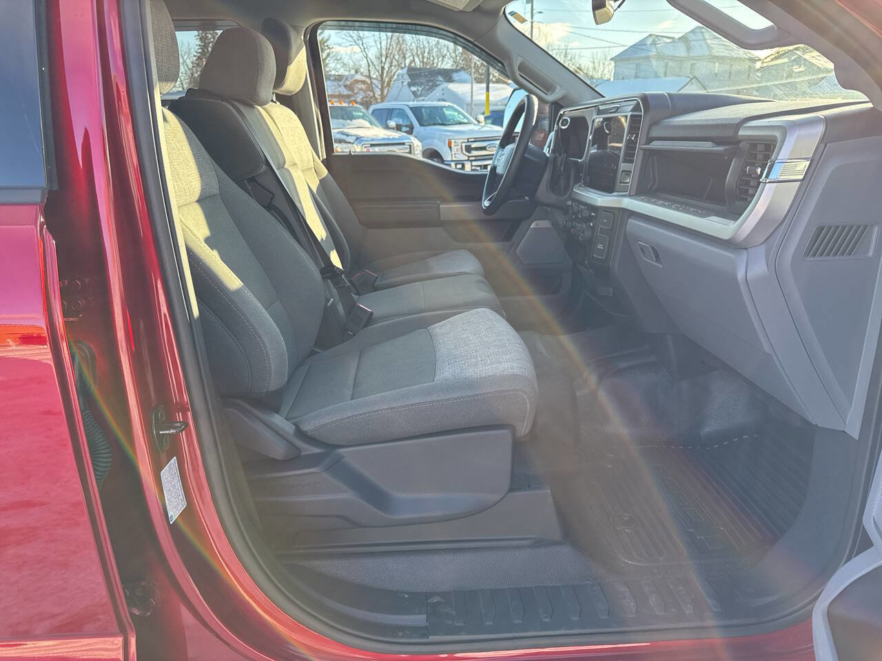 Certified 2025 Ford F350 XLT w/ Black Appearance Package image 7