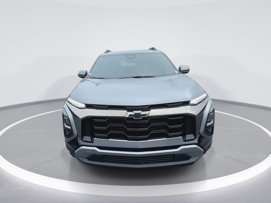 New 2026 Chevrolet Equinox ACTIV image 3