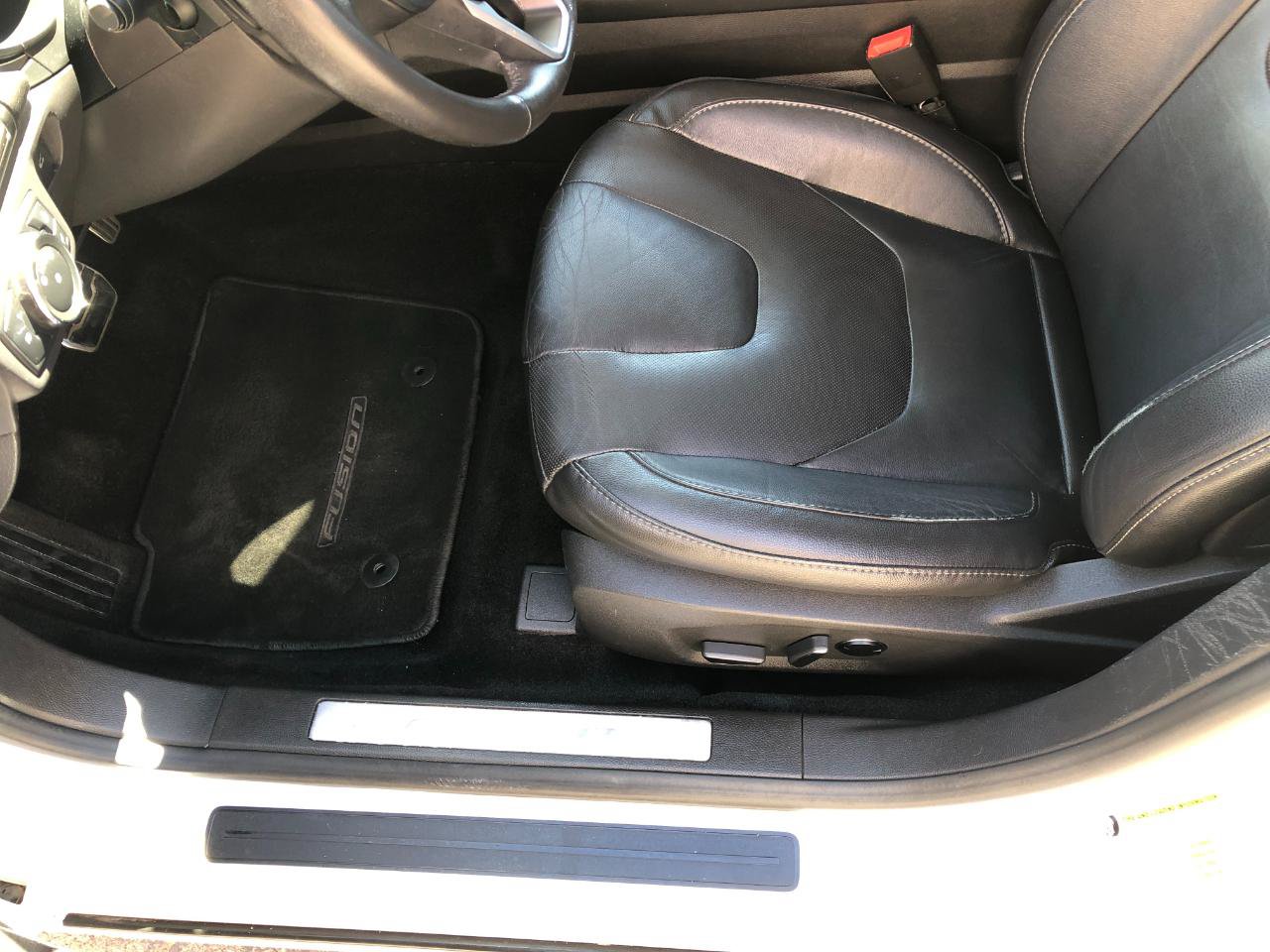 Used 2013 Ford Fusion Titanium w/ Titanium Driver Assist Pkg FWD image 14