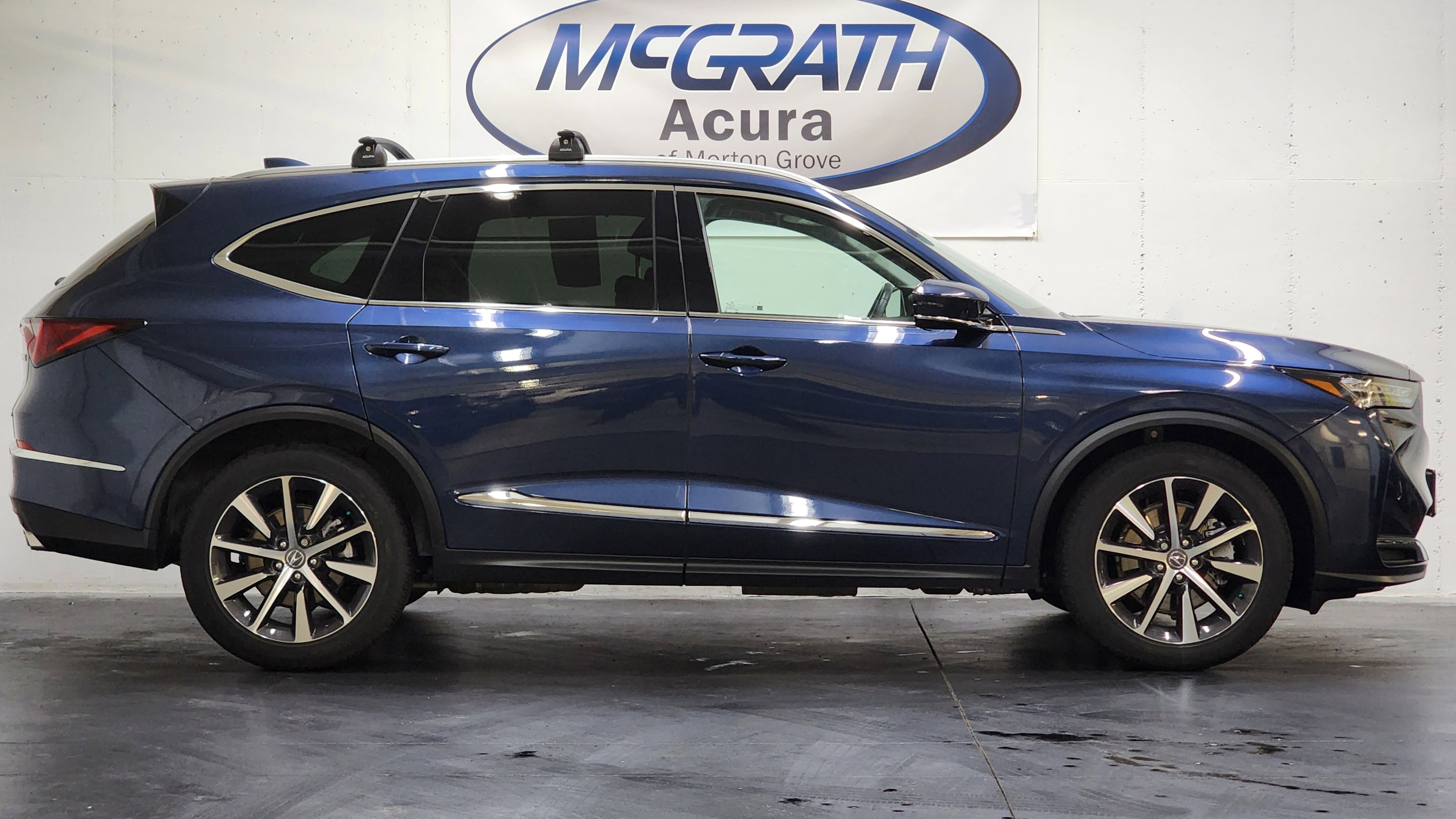 Certified 2025 Acura MDX SH-AWD w/ Technology Package image 3