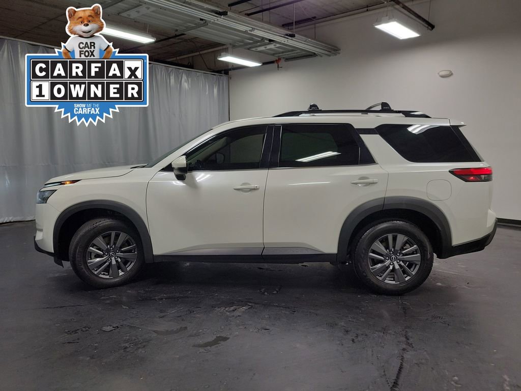 Used 2023 Nissan Pathfinder SV image 5