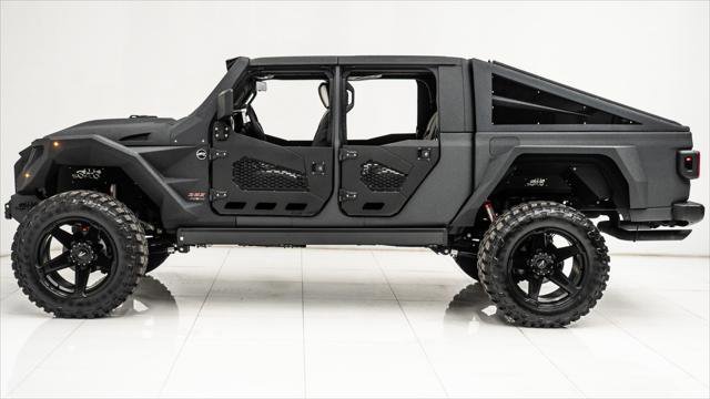 Used 2025 Jeep Gladiator Sport image 12