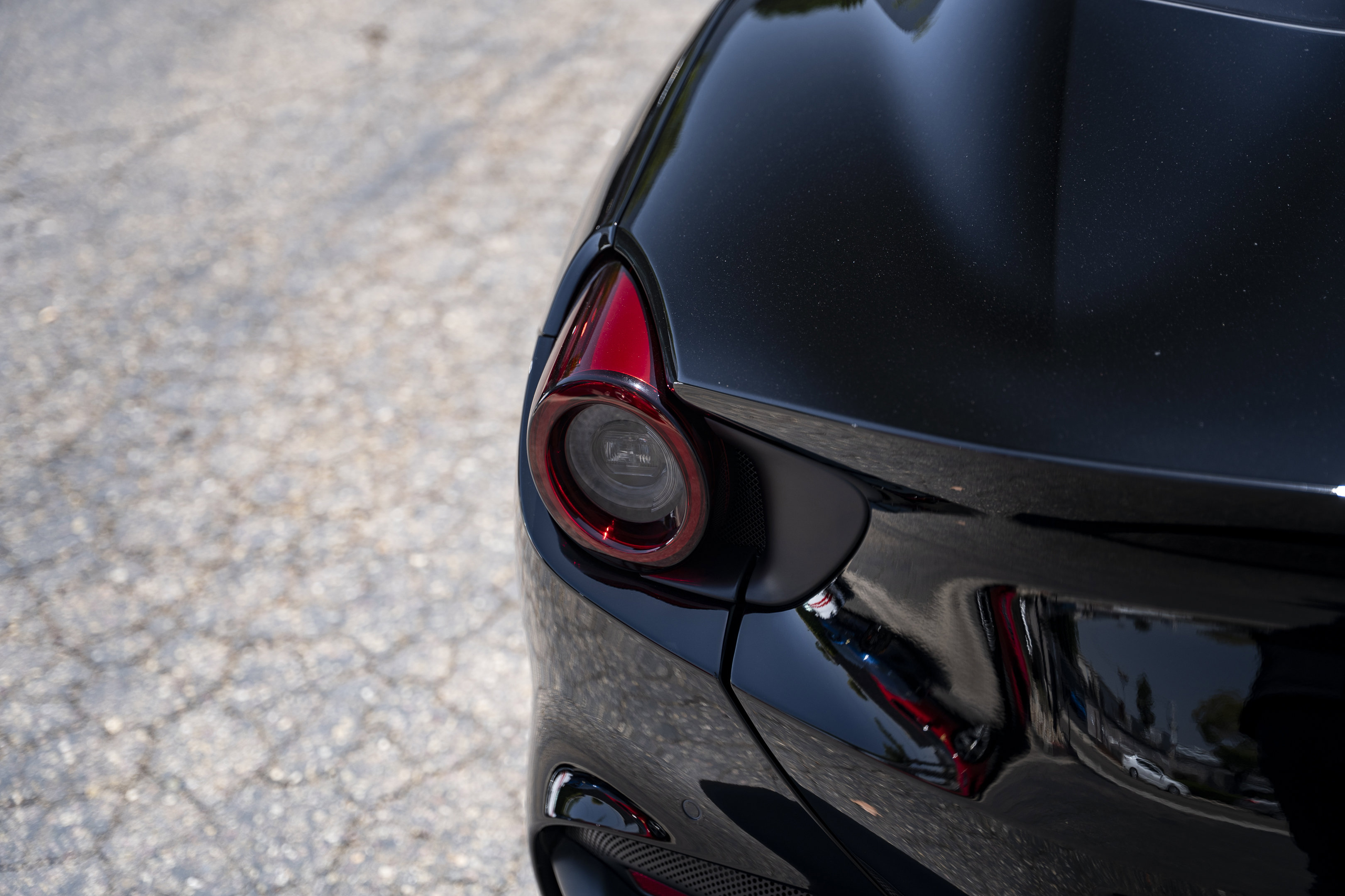Certified 2023 Ferrari Portofino M RWD image 23