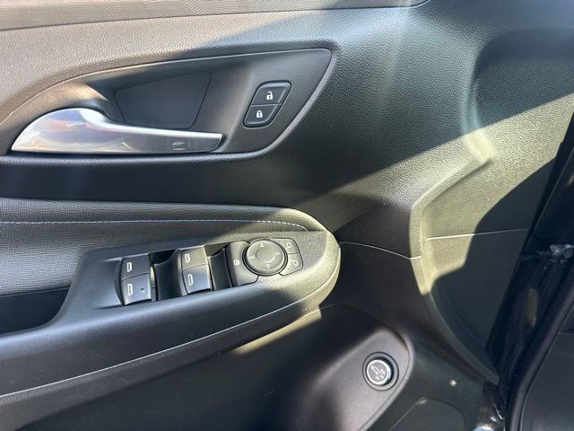 Used 2024 Buick Envista Sport Touring w/ Convenience II Package FWD image 10