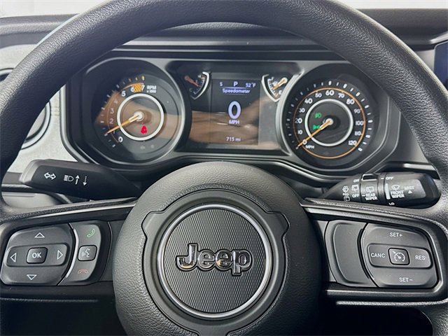 Used 2025 Jeep Wrangler Sport image 23