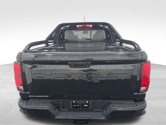 Used 2023 Chevrolet Colorado Z71 w/ Z71 Convenience Package 2 AWD/4WD image 4