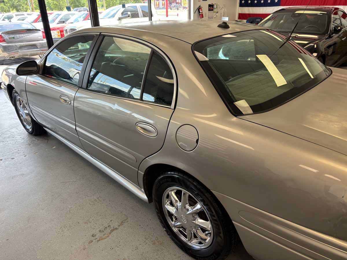 Used 2003 Buick Le Sabre Limited w/ Celebration Edition Package FWD image 12