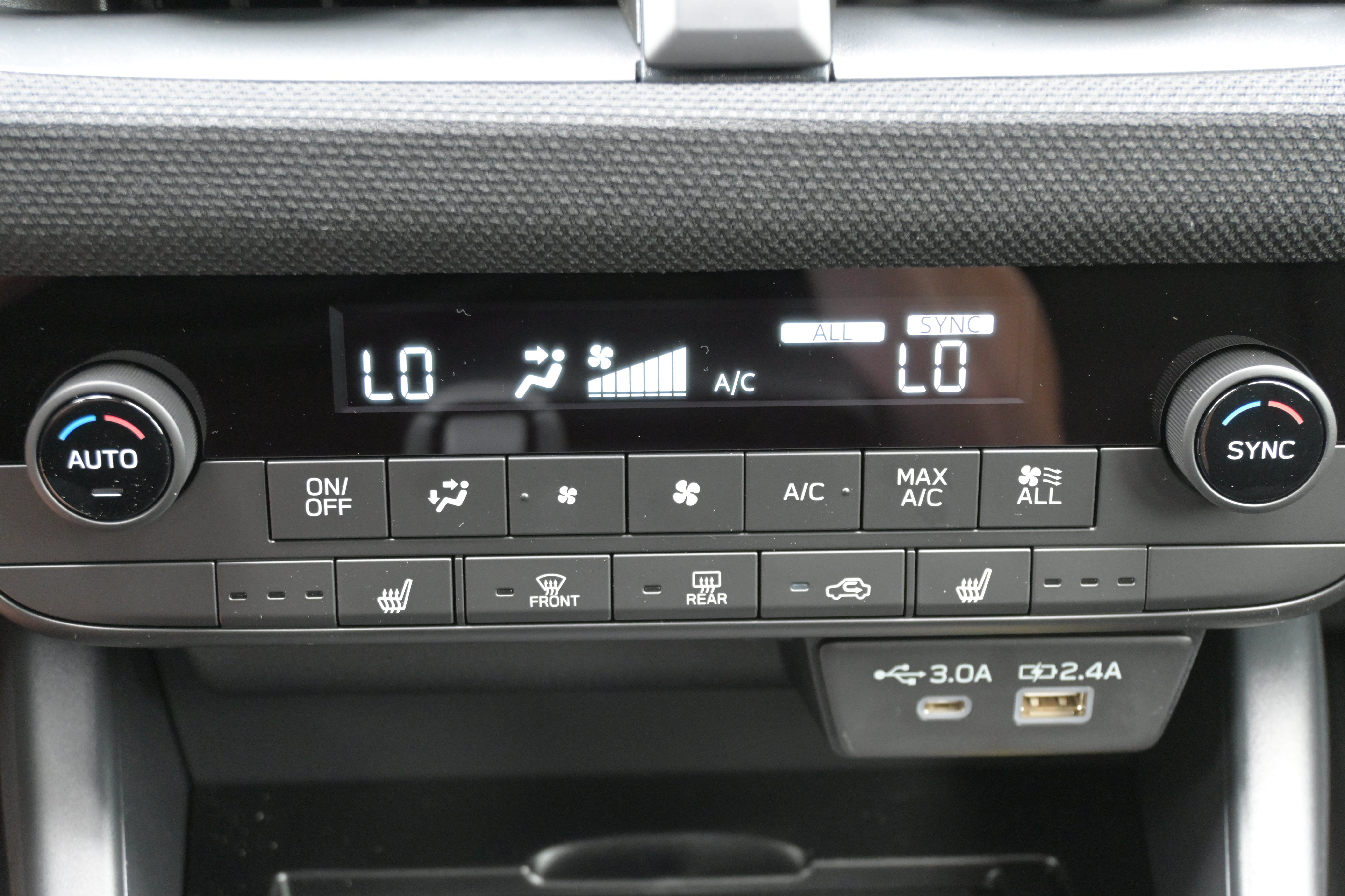 New 2026 Subaru Outback Premium w/ Premium/Limited Package AWD/4WD image 29