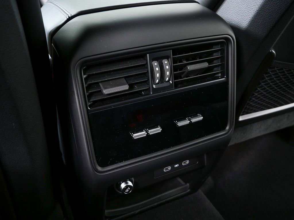 Certified 2026 Porsche Cayenne Coupe image 22