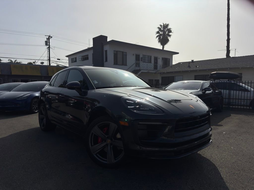 Used 2022 Porsche Macan S image 3