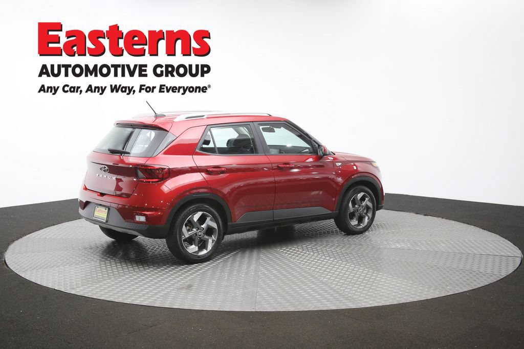 Used 2025 Hyundai Venue SEL FWD image 43