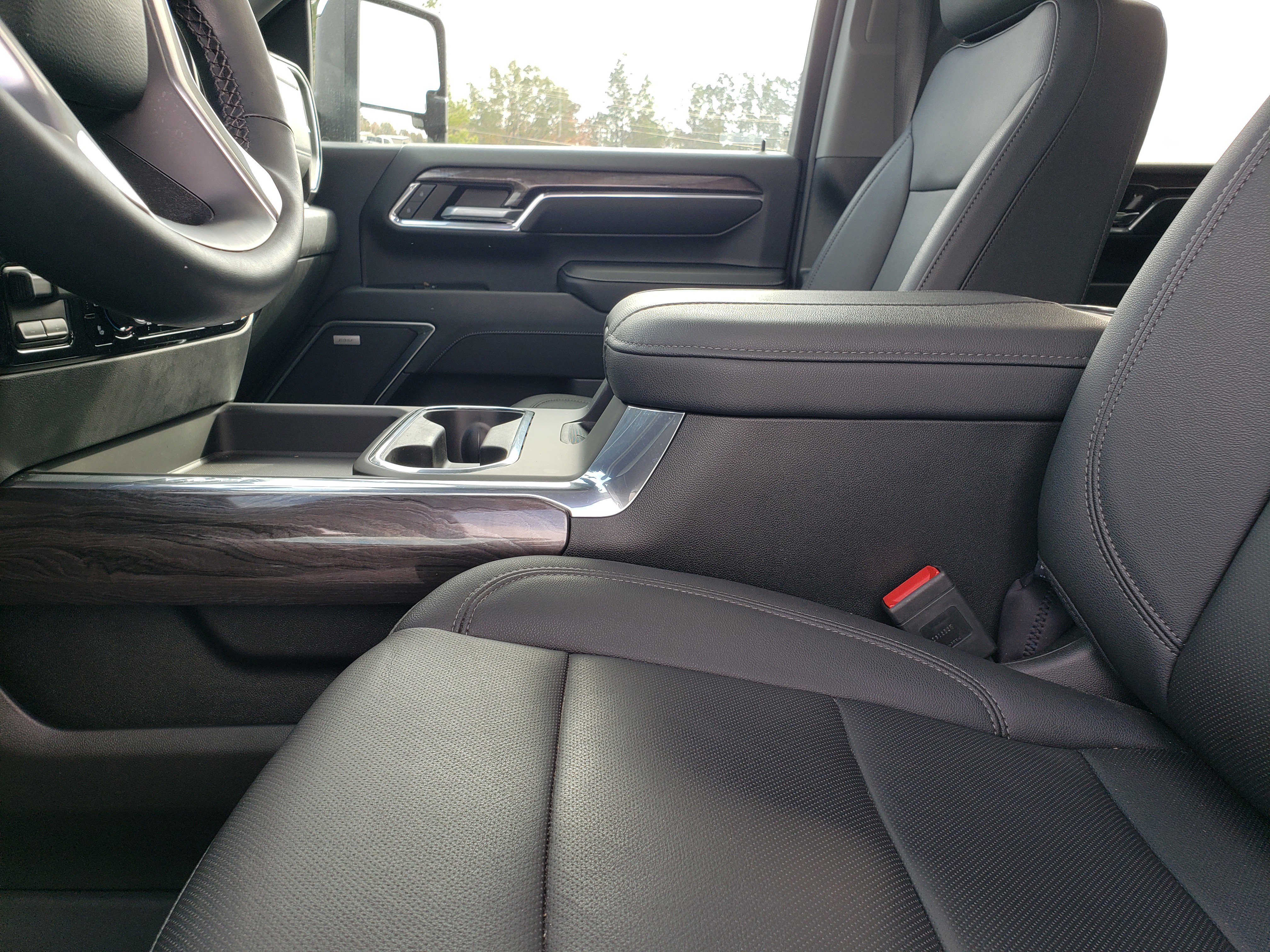 Used 2024 Chevrolet Silverado 3500 LTZ w/ LTZ Plus Package image 25