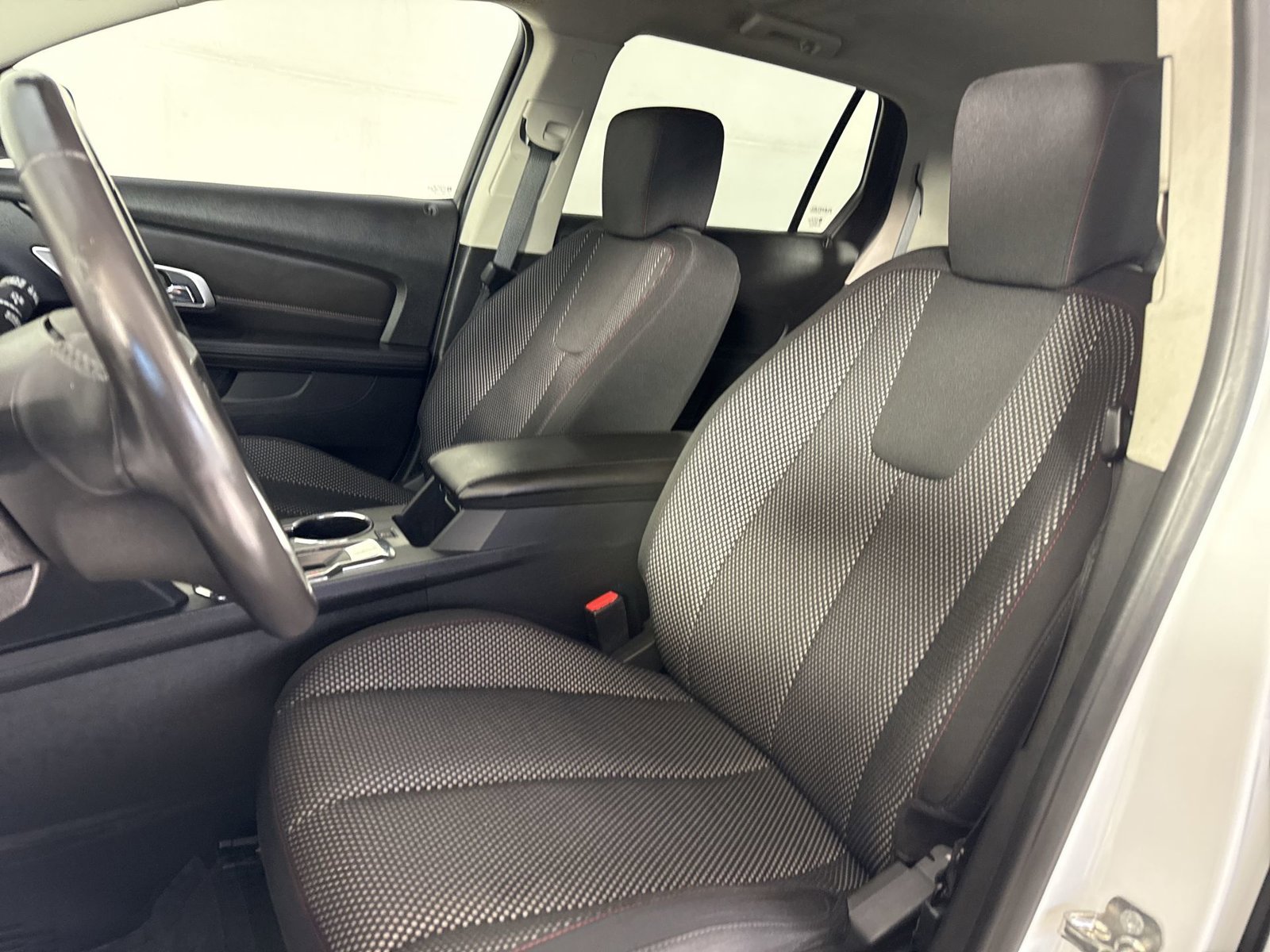 Used 2014 GMC Terrain SLE w/ Convenience Package AWD/4WD image 17