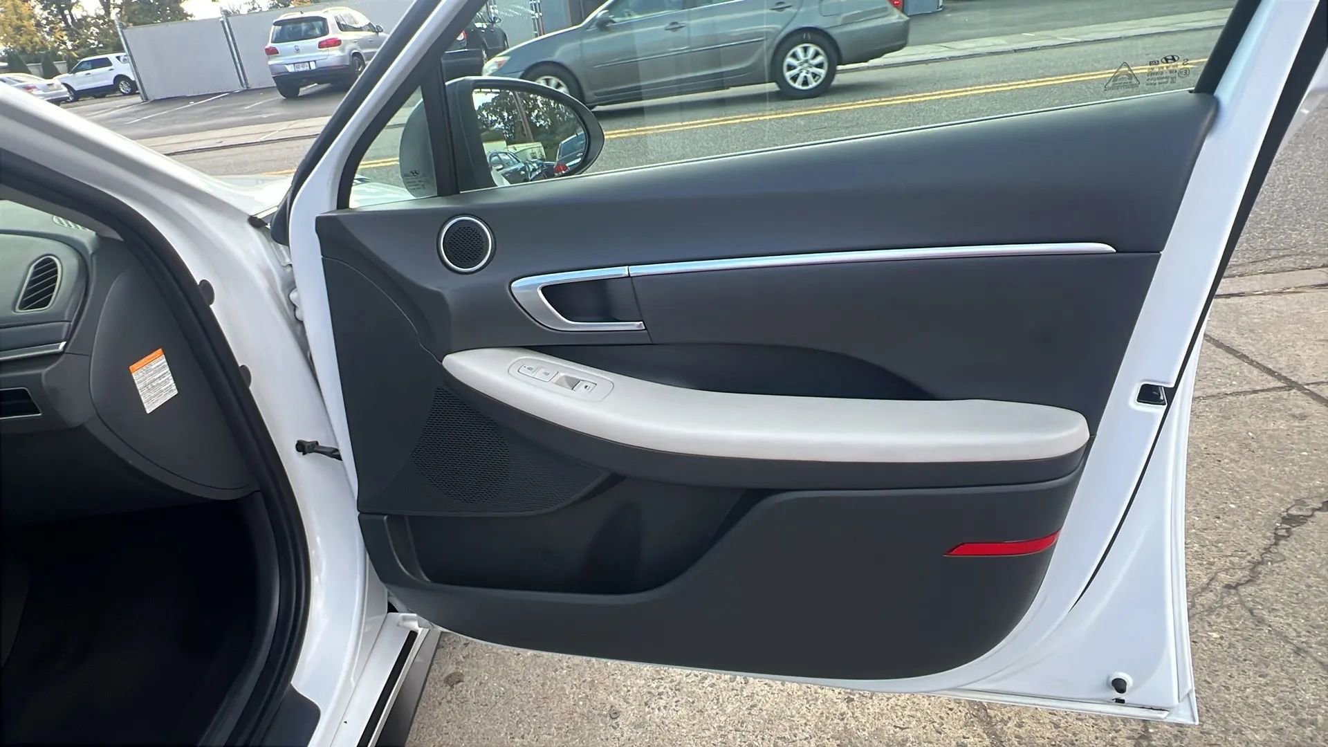 Used 2022 Hyundai Sonata Blue image 29