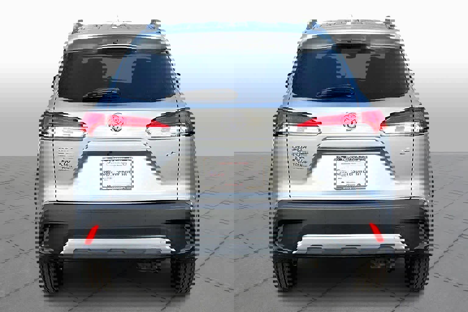 Certified 2024 Toyota Corolla Cross LE w/ Moonroof Package image 5