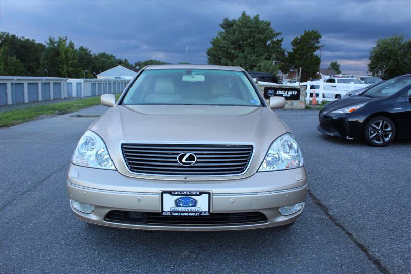 Used 2002 Lexus LS 430 RWD image 2
