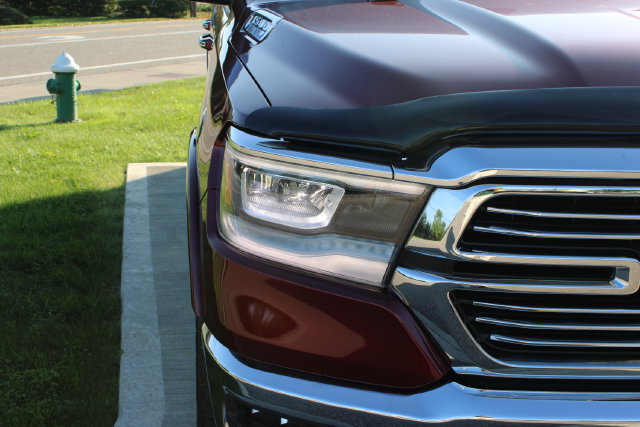 Used 2019 RAM 1500 Laramie AWD/4WD image 5