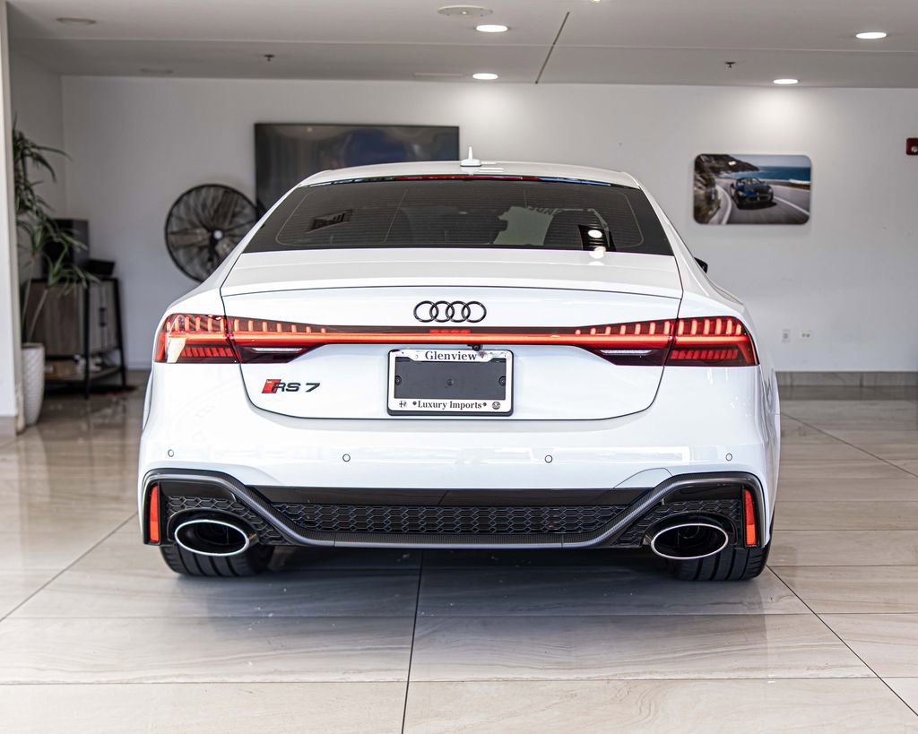 Used 2025 Audi RS 7 Performance AWD/4WD image 13