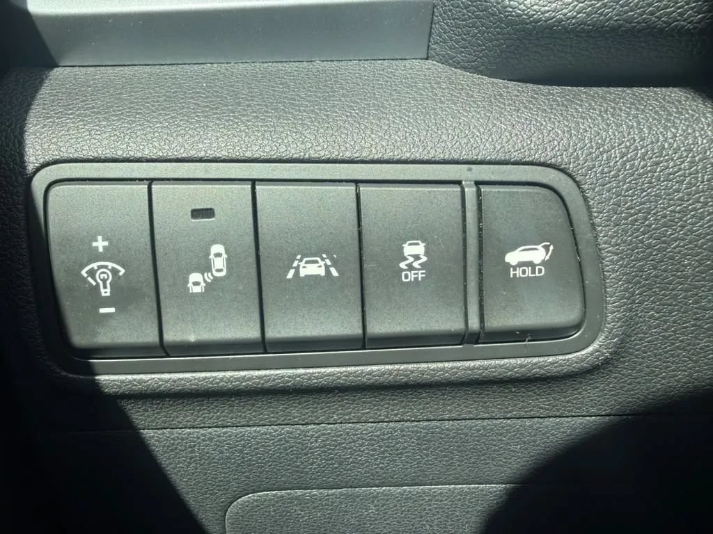 Used 2016 Hyundai Tucson Limited w/ Option Group 03 AWD/4WD image 19