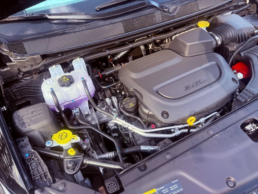 New 2026 Chrysler Pacifica Select FWD image 21
