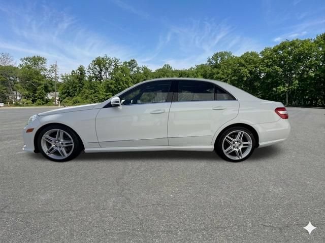 Used 2011 Mercedes-Benz E 350 4MATIC Sedan image 5