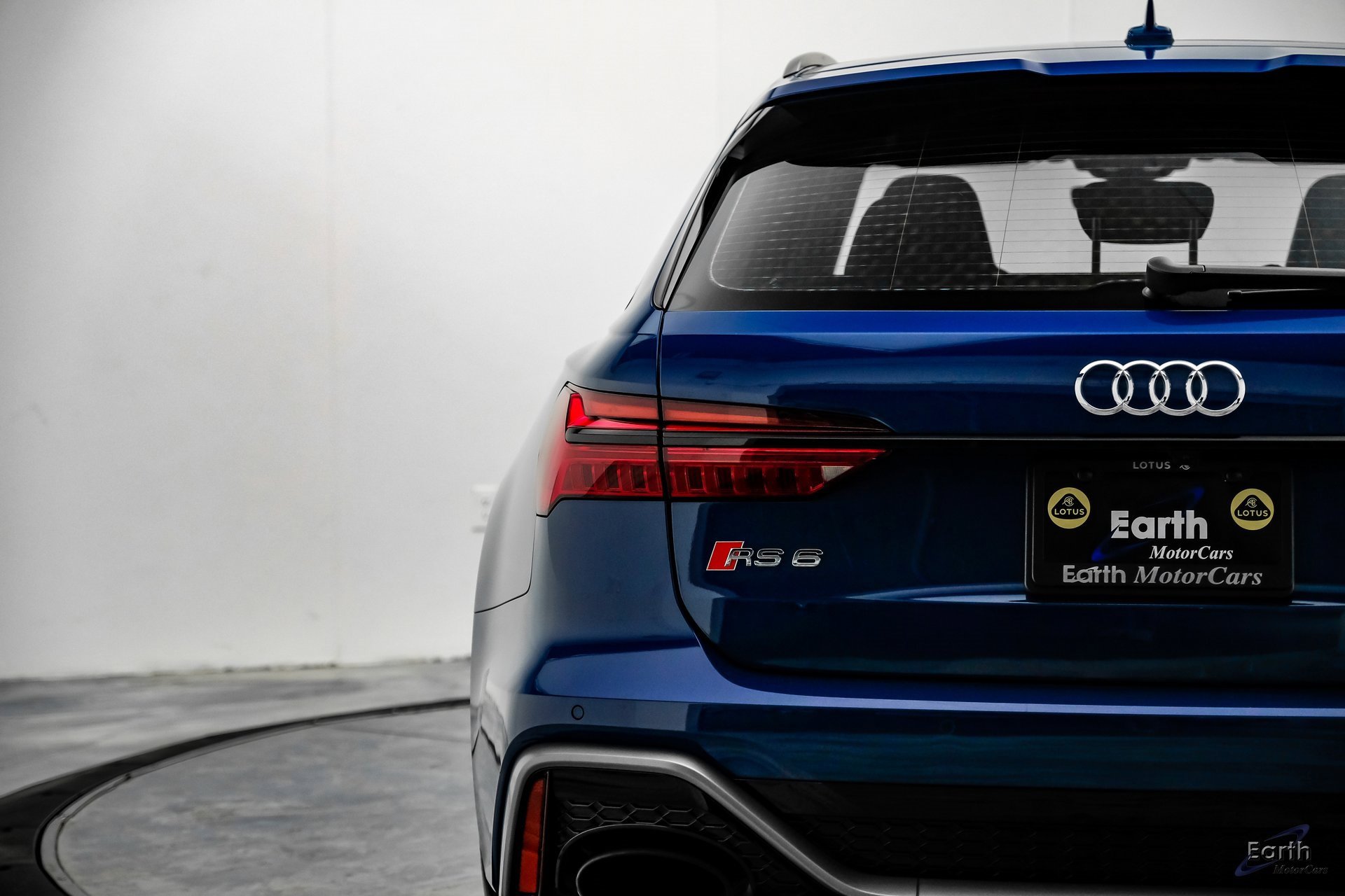 Used 2025 Audi RS 6 performance image 12