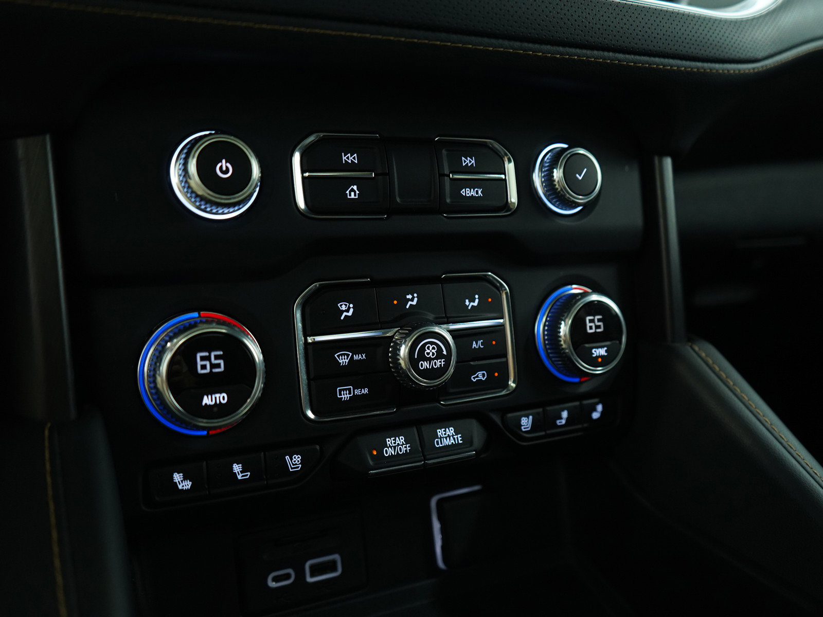 Used 2021 GMC Yukon AT4 image 27