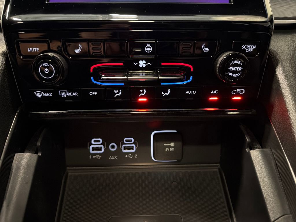 Used 2020 Dodge Durango AWD w/ Skid Plate Group image 16