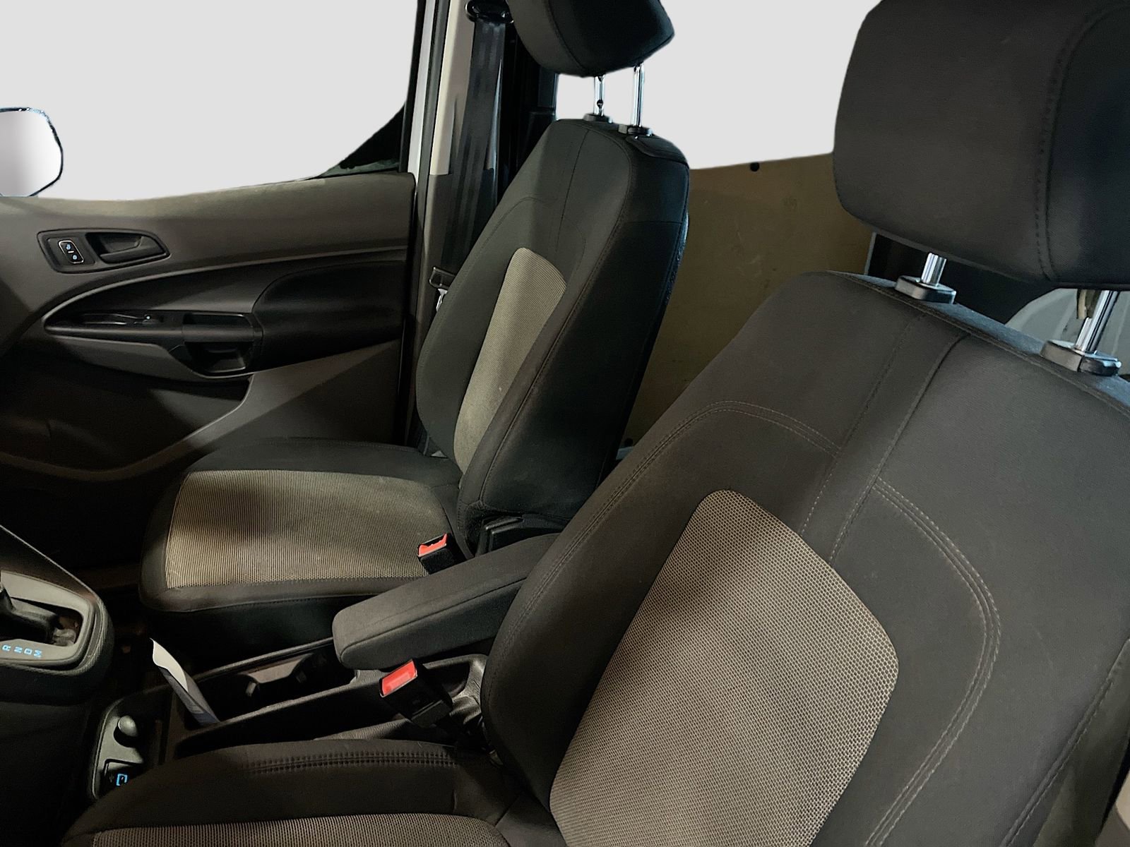 Used 2023 Ford Transit Connect XL image 20