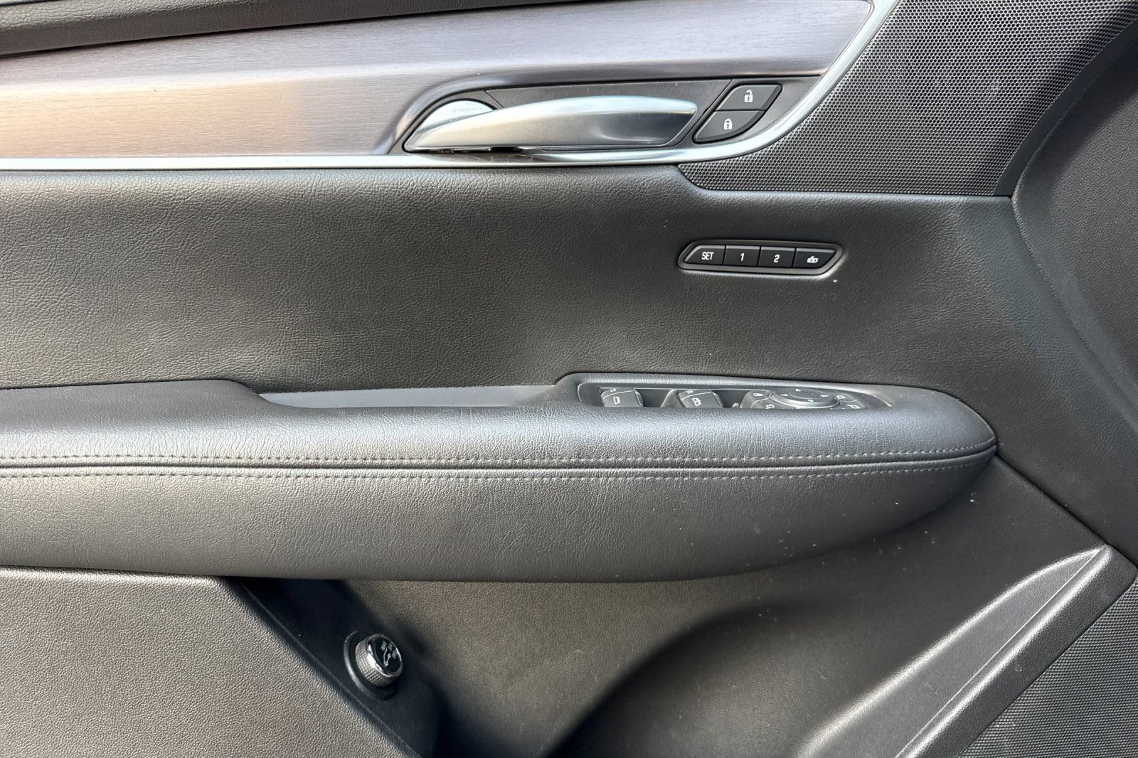 Used 2018 Cadillac XT5 Premium Luxury AWD/4WD image 11