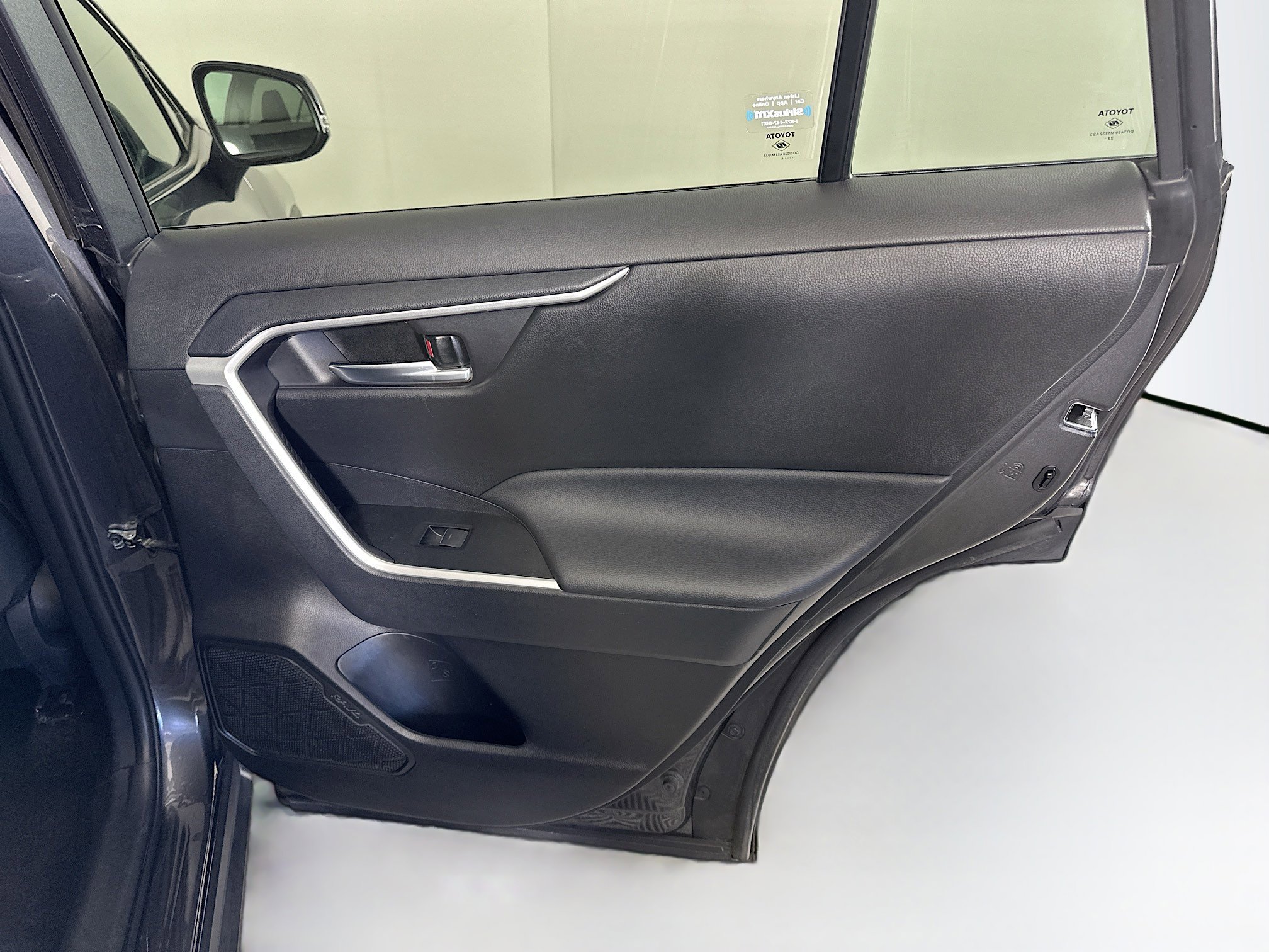 Used 2024 Toyota RAV4 XLE image 30