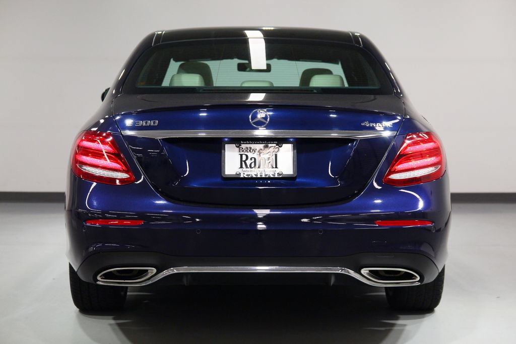 Certified 2019 Mercedes-Benz E 300 4MATIC image 2