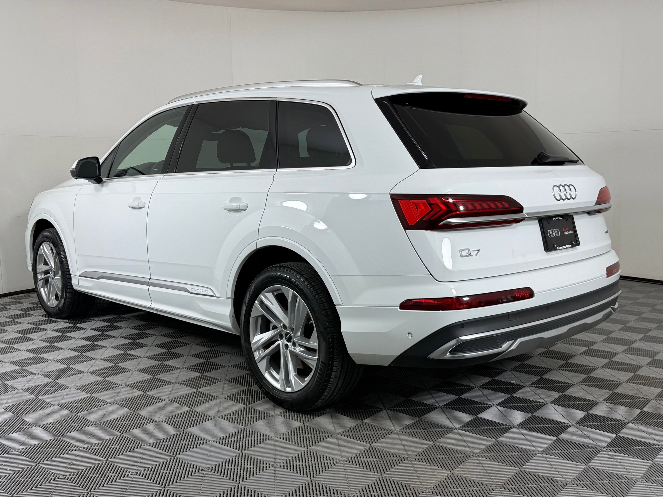 Certified 2022 Audi Q7 Premium Plus w/ Premium Plus Package image 3
