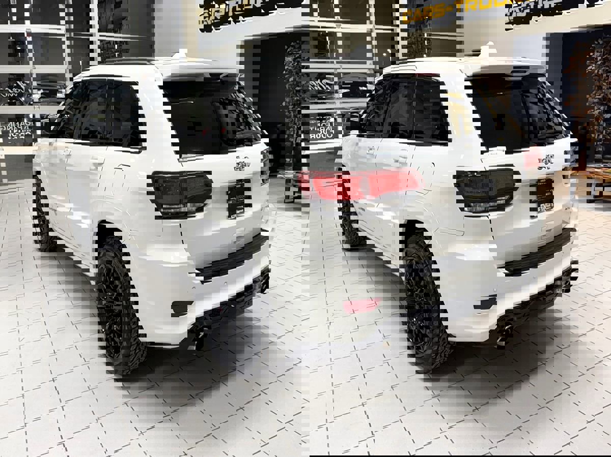 Used 2014 Jeep Grand Cherokee SRT8 image 2