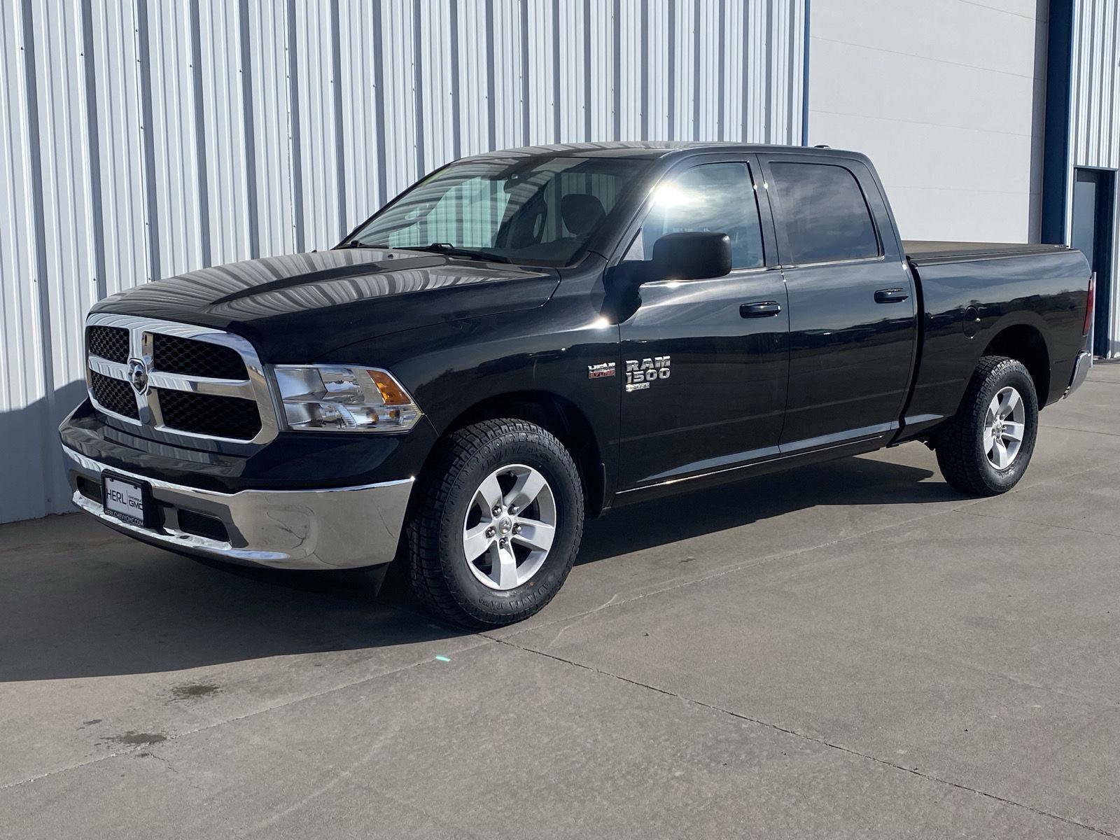 Used 2019 RAM 1500 Classic SLT RWD image 1