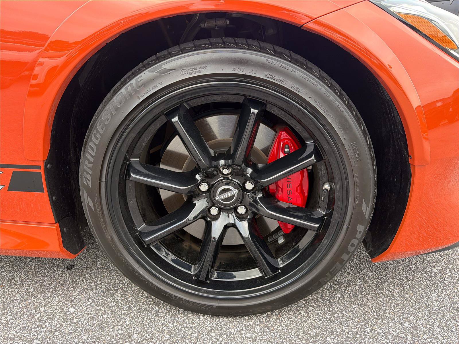 Used 2024 Nissan Z Performance w/ Heritage Edition RWD image 11