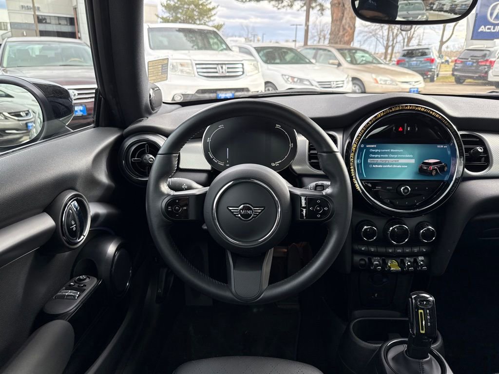 Used 2023 MINI Cooper SE image 2