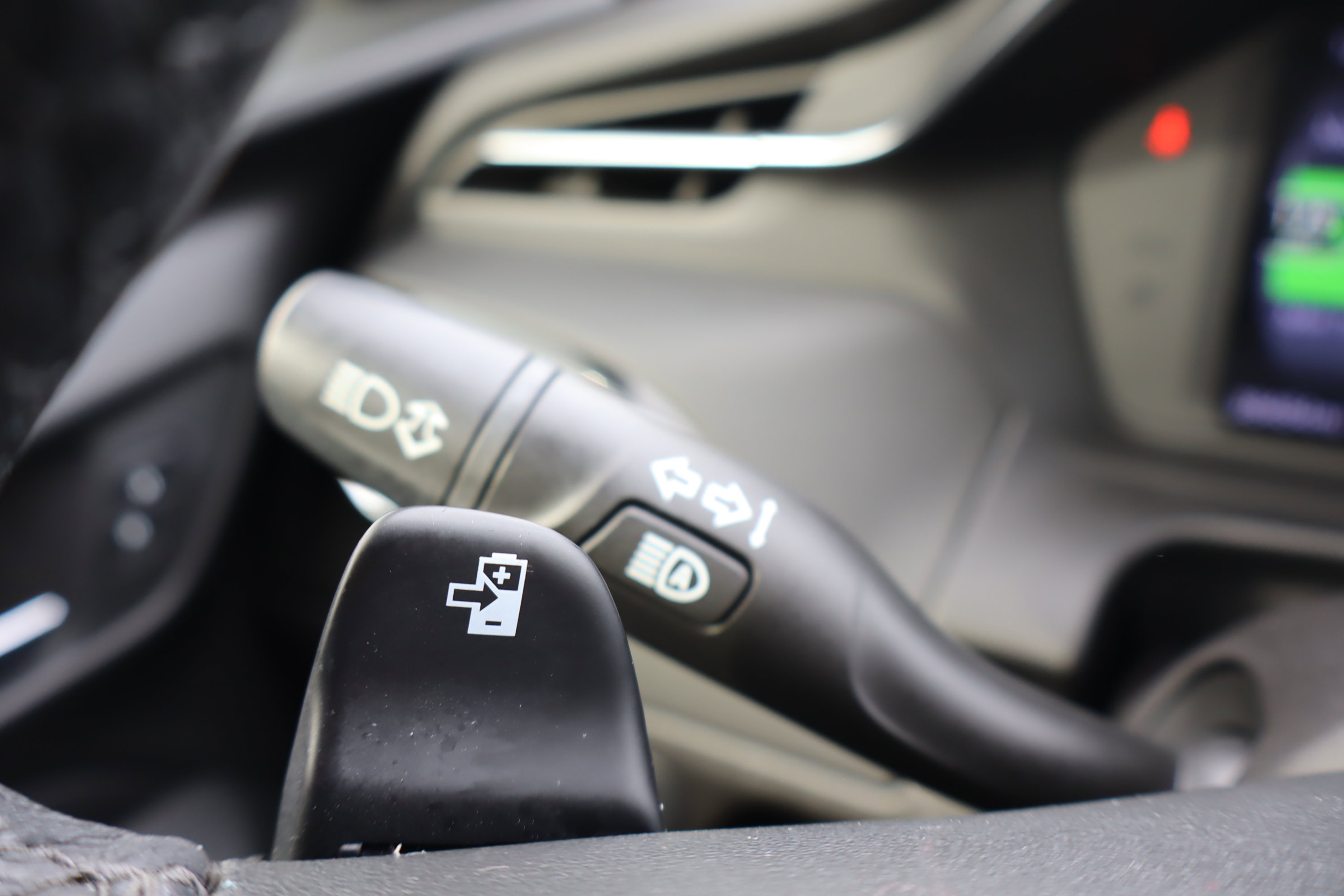 Certified 2023 Chevrolet Bolt EUV Premier w/ Sun & Sound Package image 22