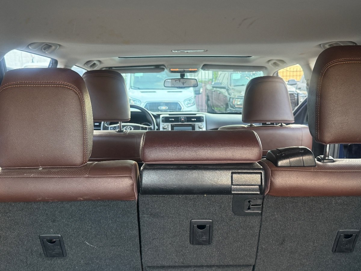 Used 2018 Toyota 4Runner Limited RWD image 19