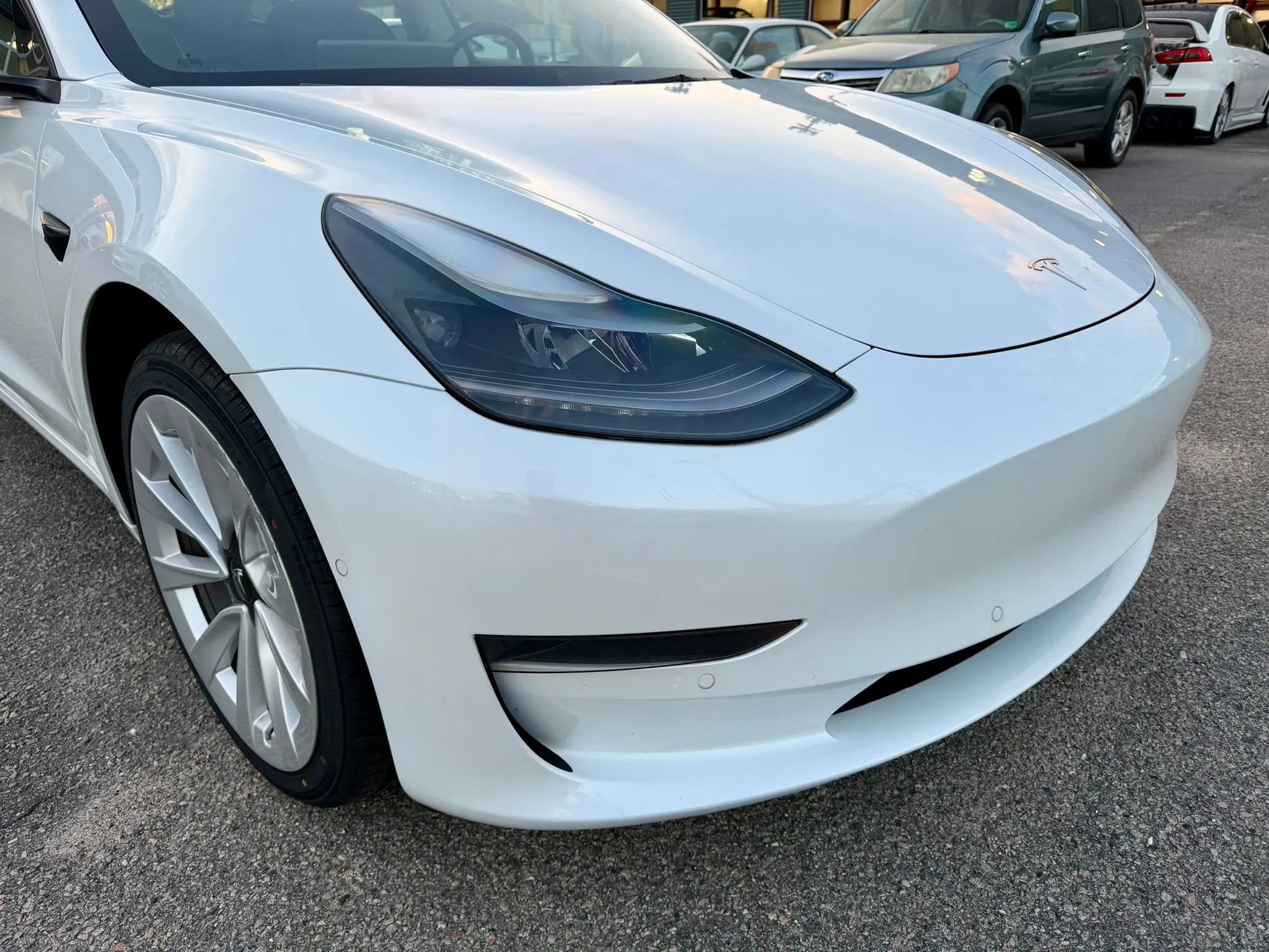 Used 2022 Tesla Model 3 Standard Range image 12