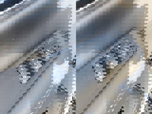 New 2026 GMC Yukon XL Elevation w/ Elevation Premium Package image 18