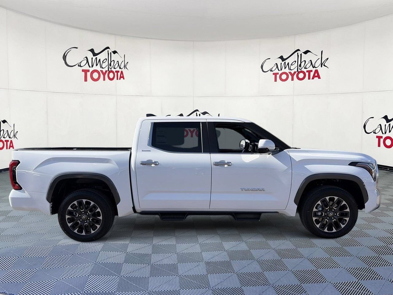 New 2026 Toyota Tundra Limited AWD/4WD image 8