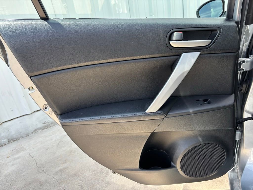 Used 2012 MAZDA MAZDA3 i Grand Touring image 27