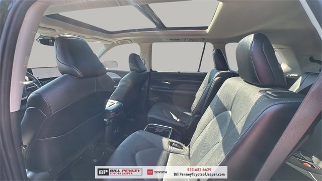 Used 2024 Toyota Grand Highlander Limited image 13