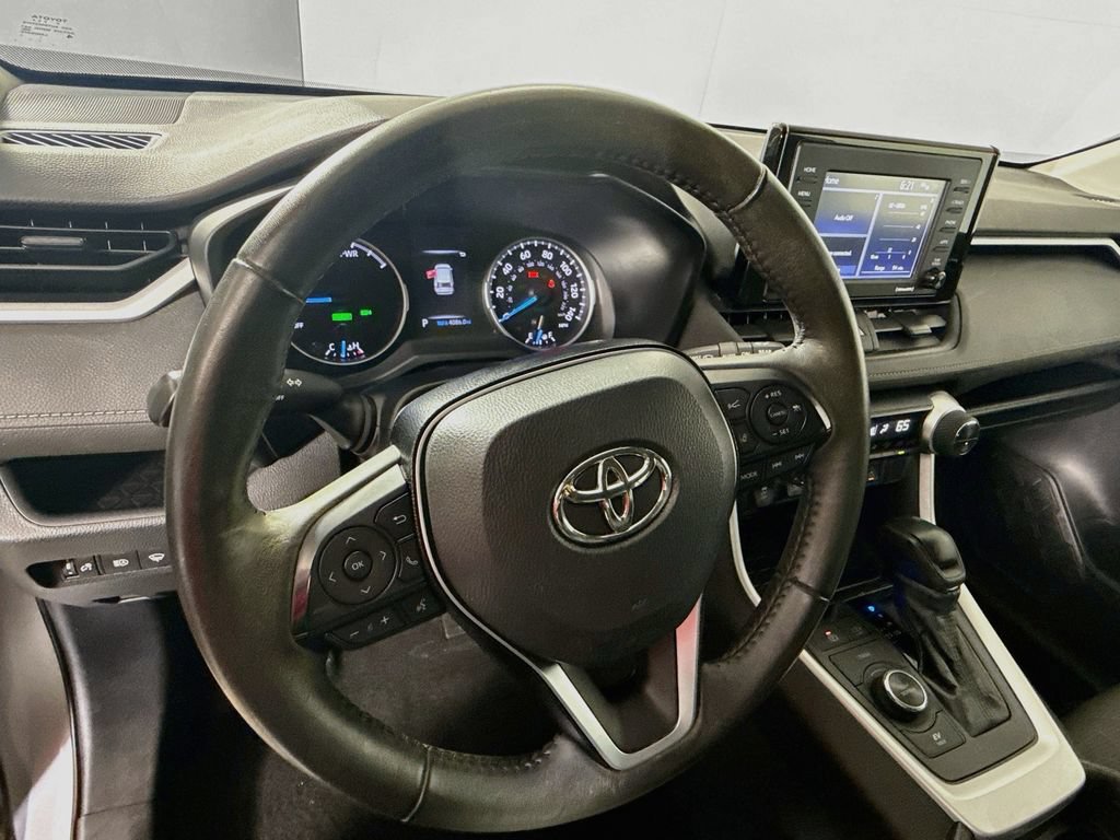 Certified 2020 Toyota RAV4 XLE w/ Convenience Package AWD/4WD image 11