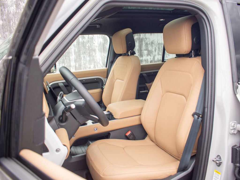 New 2026 Land Rover Defender 110 S image 19