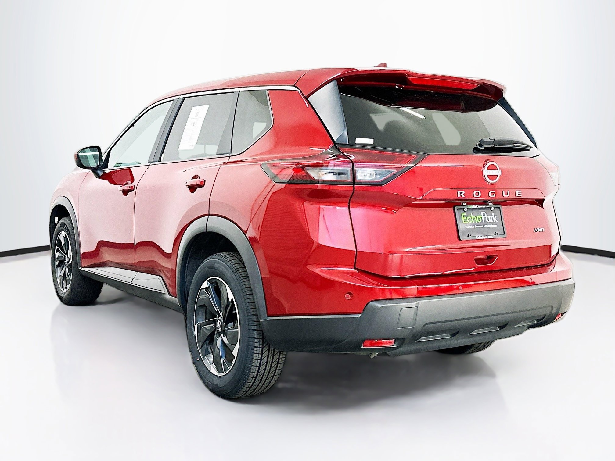 Used 2025 Nissan Rogue SV image 5