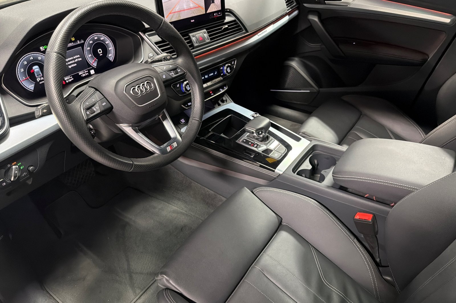 Used 2025 Audi Q5 2.0T Premium Plus w/ Premium Plus Package AWD/4WD image 9